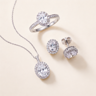 The Cincature Oval Halo Set