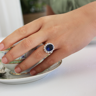 Princess Diana & Kate's Engagement Ring