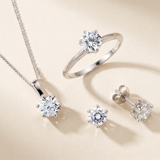 Tiffany Style Solitaire Set