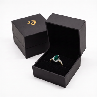 Tru Emerald Cincature Ring