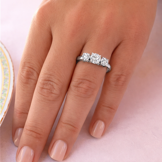 2 Carat Dynamique Trilogy Ring