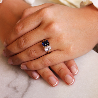 Toi et Moi Tru Sapphire and Oval Cut Ring