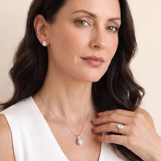The Oval Cut Set